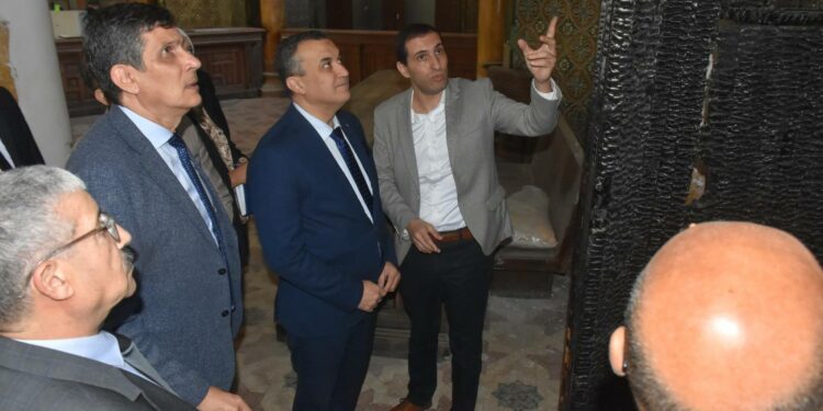 زروقي يقف على عملية إعادة تأهيل مبنى البريد المركزي بالعاصمة
