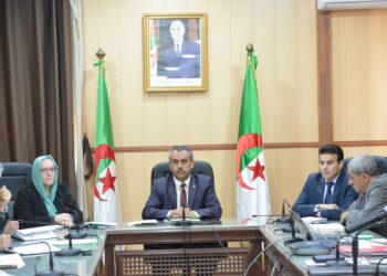 اعذارات للأساتذة الممتنعين عن صب نقاط التلاميذ