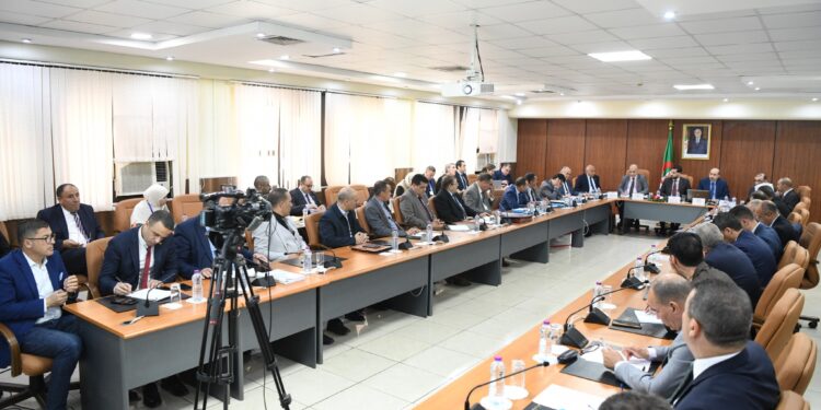 مناقشة مشروع قانون تسوية الميزانية لـ 2022 بالمجلس الشعبي الوطني