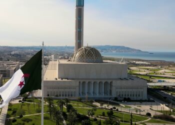 مواقيت جديدة لفتح أبواب جامع الجزائر