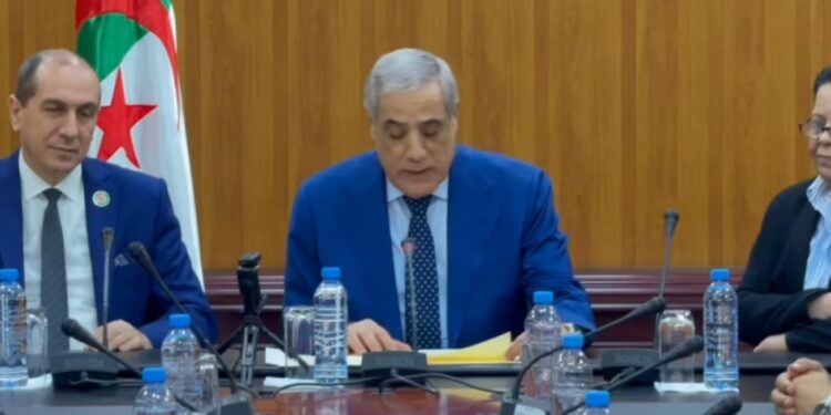تنصيب بوخاري رئيسا للمجلس الوطني الاقتصادي والاجتماعي والبيئي