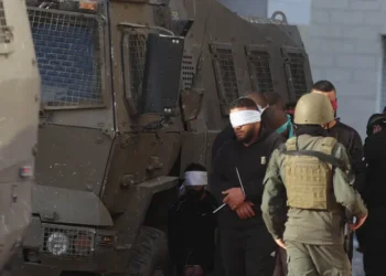 اعتقال عشرات الأطفال والشبان بالضفة الغربية