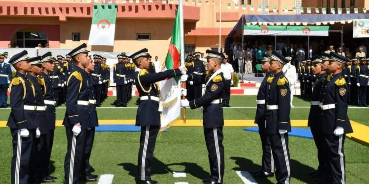 أبواب مفتوحة على مدرسة أشبال الأمة بتيارت