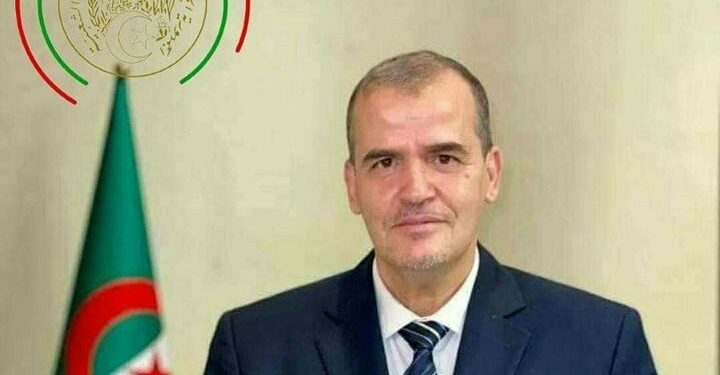 رزيق يتسلم مهامه على رأس وزارة التجارة الخارجية