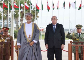 الإعلام العماني يثمن مخرجات زيارة السلطان هيثم بن طارق إلى الجزائر