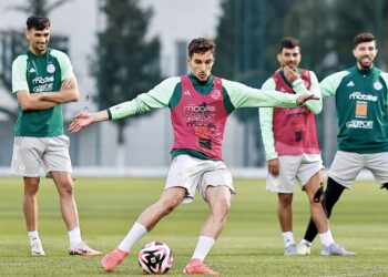 ثلاثة لاعبين يغادرون تربص المنتخب المحلي