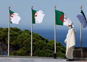 ملف التأشيرات.. الجزائر تؤكد معاملة فرنسا بالمثل