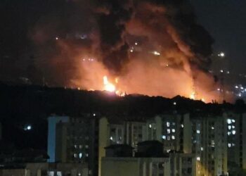 هجوم صهيوني يستهدف مستودع نفط وخزان وقود في إيران