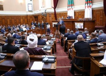 أعضاء مجلس الأمة يصادقون بالإجماع على قانون تسوية ميزانية 2022