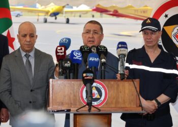 مراد: ملتزمون برفع جاهزية الوقاية ومكافحة الحرائق