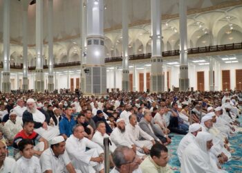 حكم صلاة الجمعة إذا وافقت يوم العيد