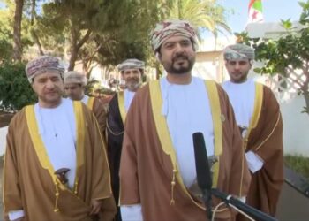 وزير التجارة العماني يثمن حرص الرئيس تبون على توطيد العلاقات مع السلطنة