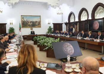 ملفات هامة على طاولة مجلس الوزراء